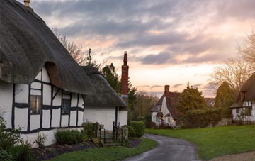 is Uplawmoor thatch roofing popular